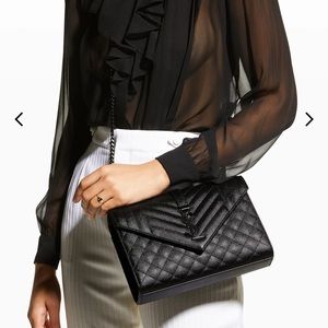 COPY - Saint Laurent
Medium YSL Envelope Chain Shoulder Bag